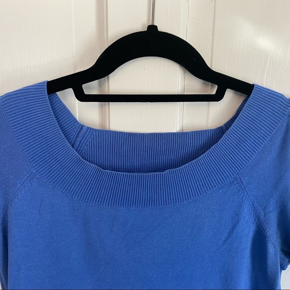 Banana Republic Blue Knit Top - Picture 3 of 4